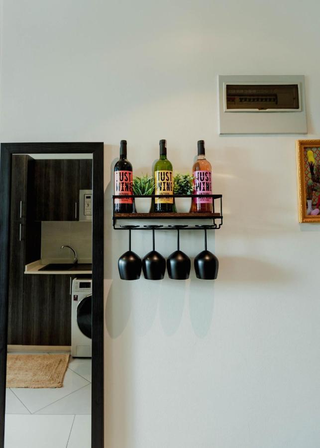 Enjoy Luxury Studio W/Pool @Embassy Gardens อักกรา ภายนอก รูปภาพ